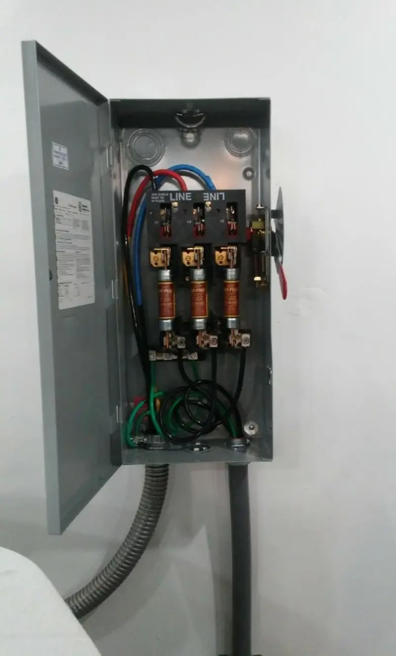 Three-phase disconnect switch installed for Electrical Wiring & Rewiring in Massac